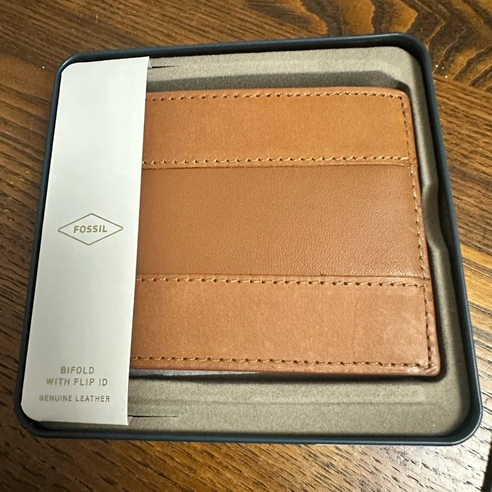 🆕 FOSSIL Everett Bifold Wallet Flip ID Saddle
